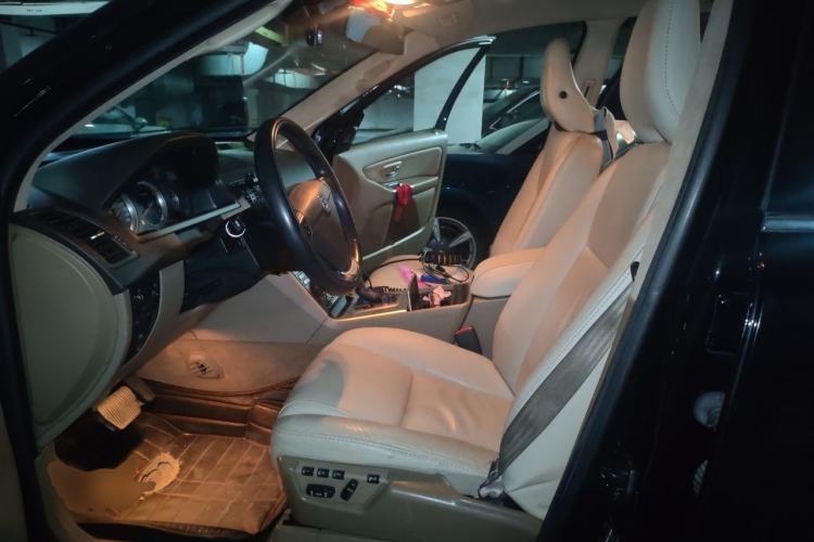 Used Volvo XC Classic 2014 T5 Luxury Edition Left Front Seat