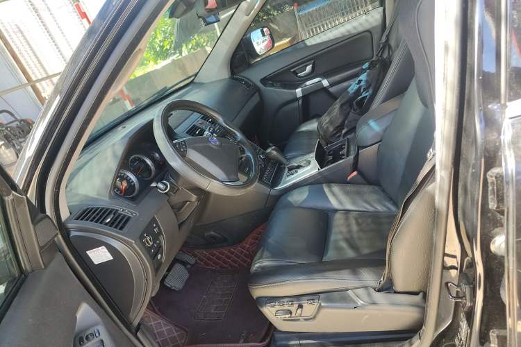 Used Volvo XC Classic 2014 T5 Luxury Edition Left Front Seat