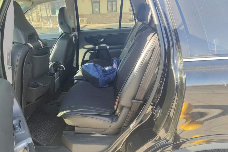 Used Volvo XC Classic 2014 T5 Luxury Edition Left Rear Seat
