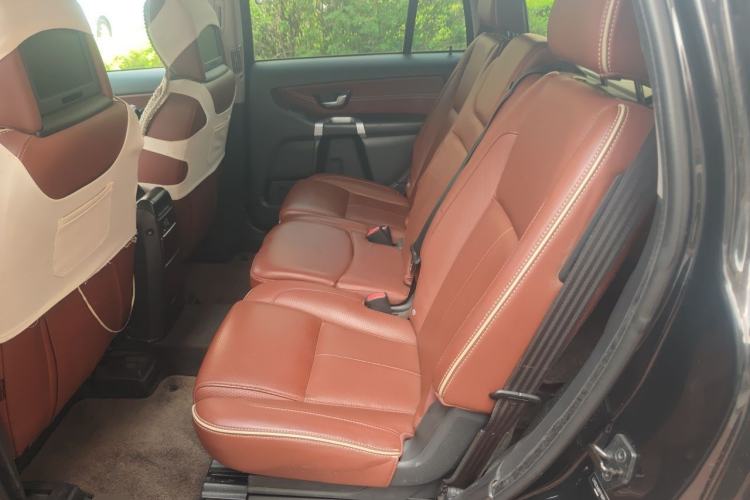 Used Volvo XC Classic  Left Rear Seat