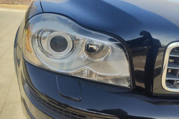 Used Volvo XC Classic 2014 T5 Luxury Edition Right Front Headlight