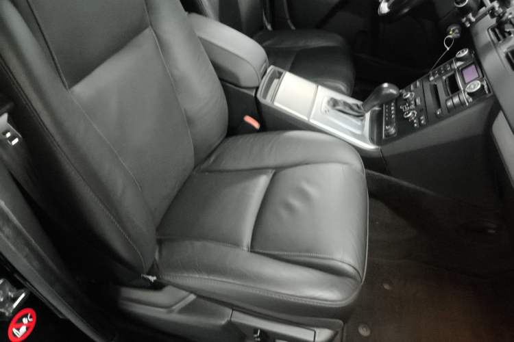 Used Volvo XC Classic 2014 T5 Luxury Edition Right Front Seat
