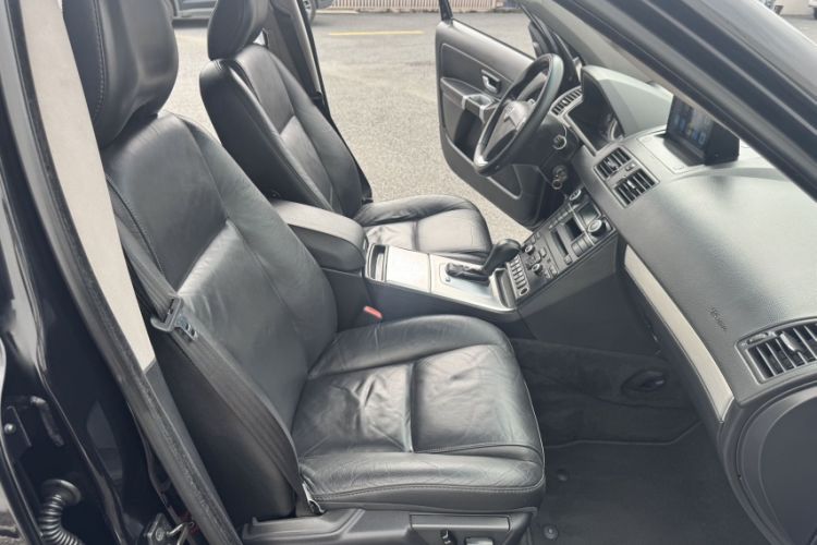 Used Volvo XC Classic 2014 T5 Luxury Edition Right Front Seat