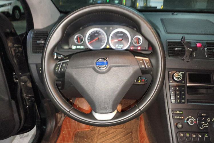 Used Volvo XC Classic 2014 T5 Luxury Edition Steering Wheel