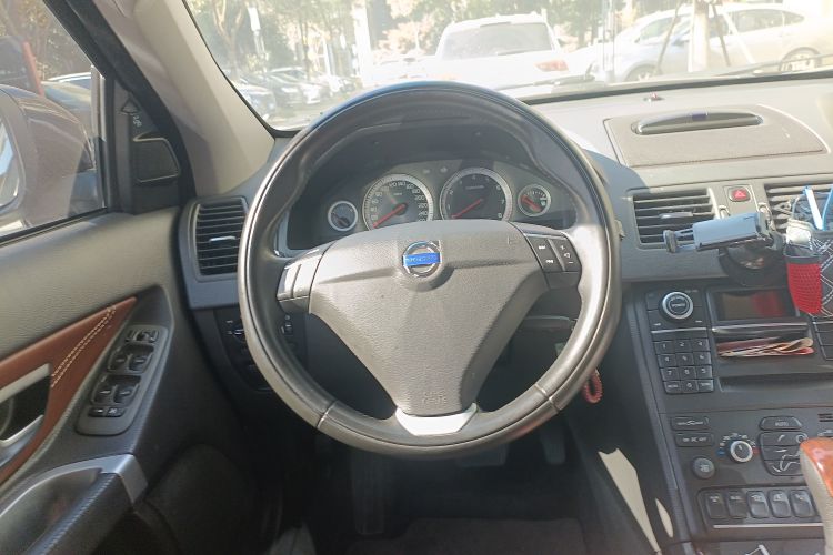 Used Volvo XC Classic 2014 T5 Executive Edition Steering Wheel