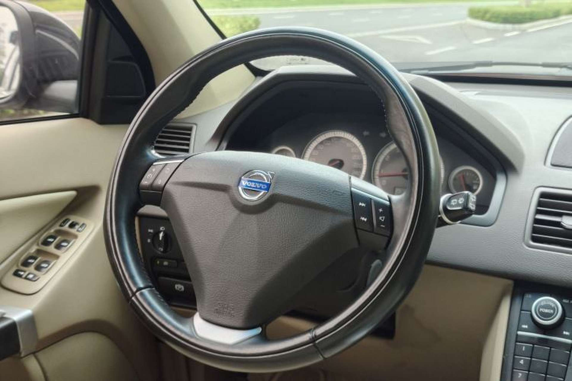 Used Volvo XC Classic 2014 T5 Luxury Edition Steering Wheel
