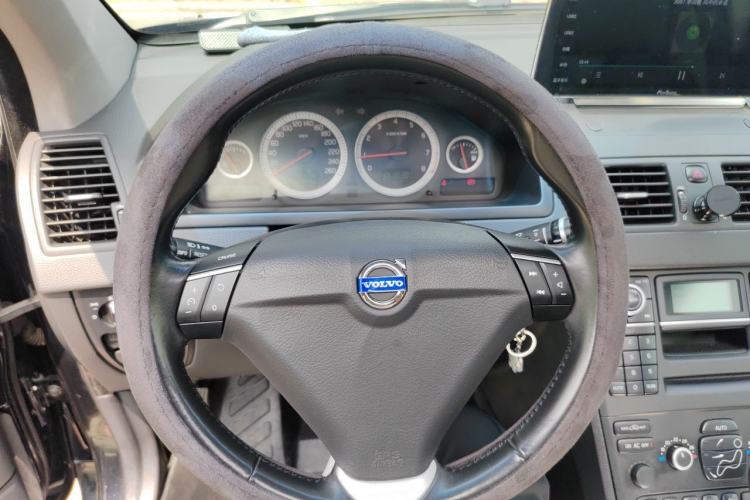 Used Volvo XC Classic 2014 T5 Luxury Edition Steering Wheel