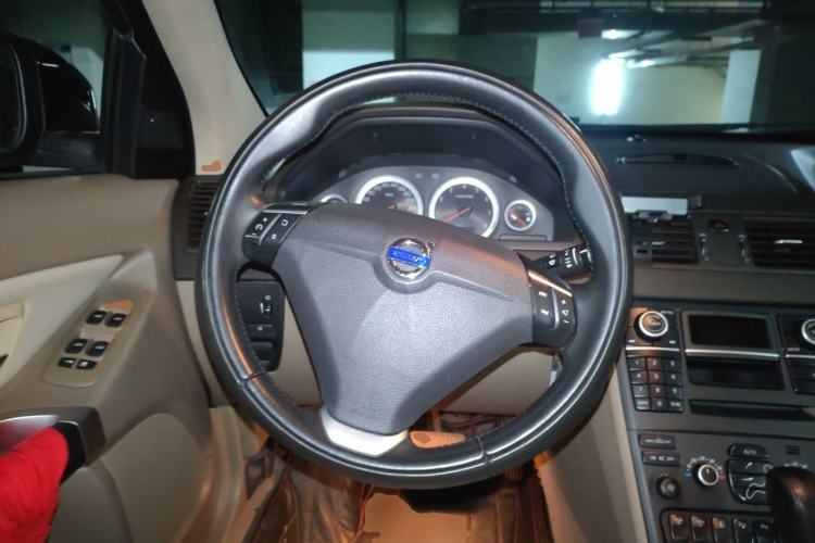 Used Volvo XC Classic 2014 T5 Luxury Edition Steering Wheel