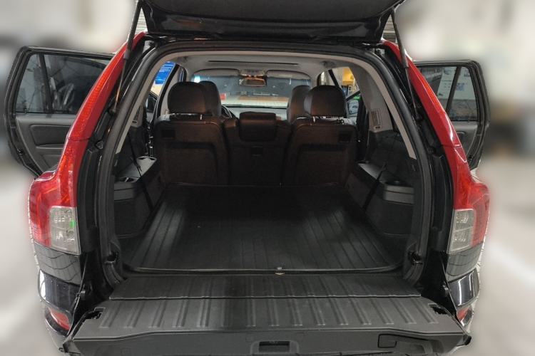 Used Volvo XC Classic 2014 T5 Luxury Edition Trunk