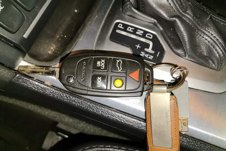 Used Volvo XC Classic 2014 T5 Luxury Edition Vehicle Key