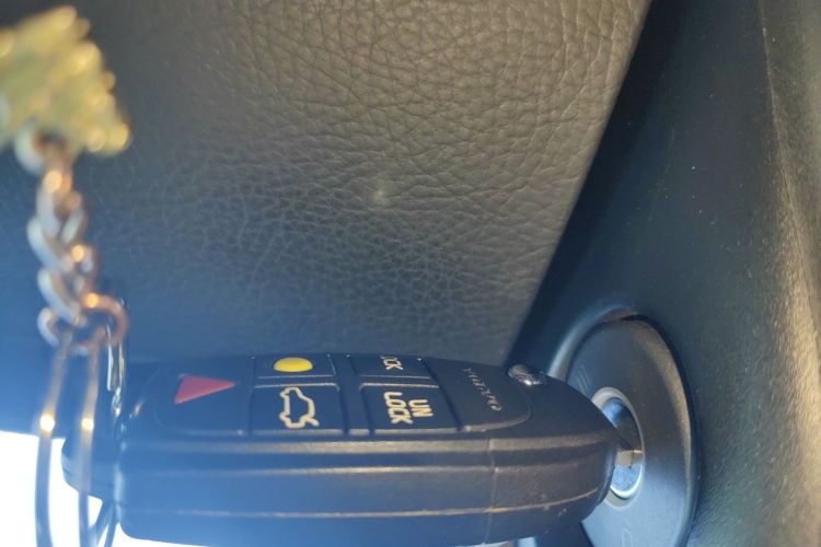 Used Volvo XC Classic 2014 T5 Luxury Edition Vehicle Key