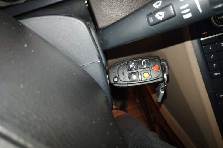 Used Volvo XC Classic 2014 T5 Luxury Edition Vehicle Key
