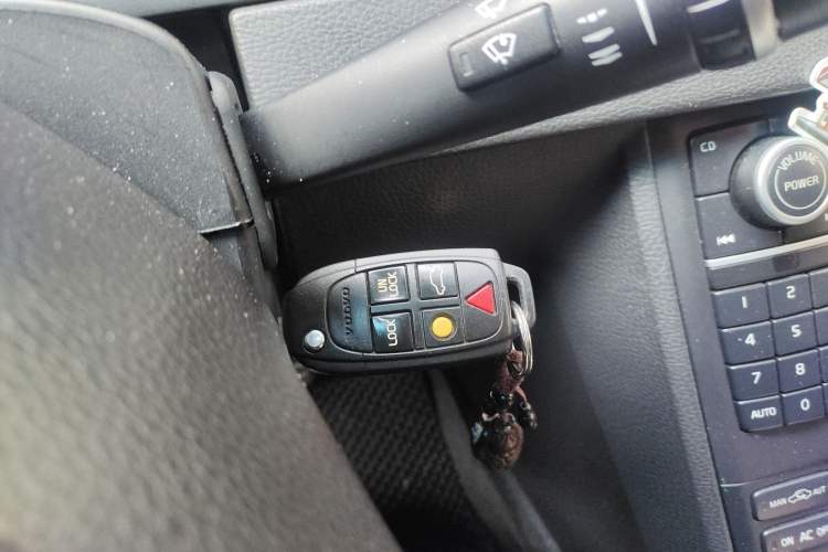 Used Volvo XC Classic 2014 T5 Luxury Edition Vehicle Key