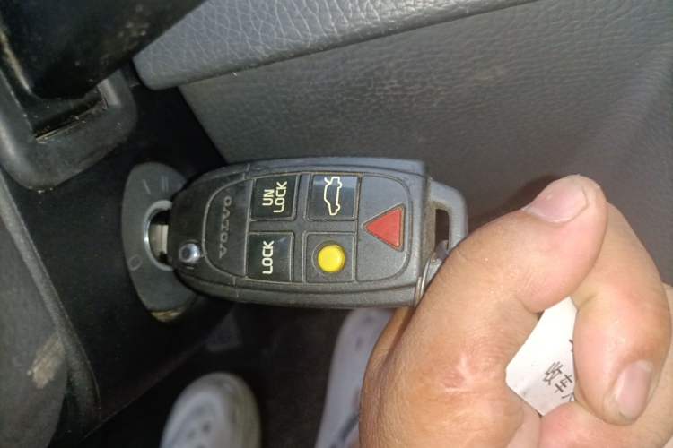Used Volvo XC Classic 2014 T5 Luxury Edition Vehicle Key