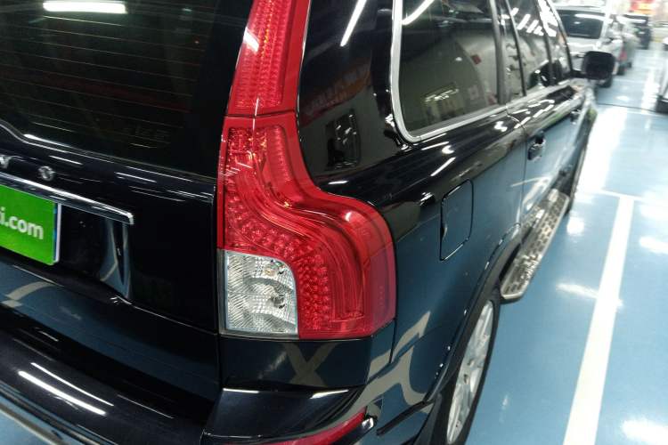 Used Volvo XC Classic 2014 T5 Luxury Edition Exterior 6