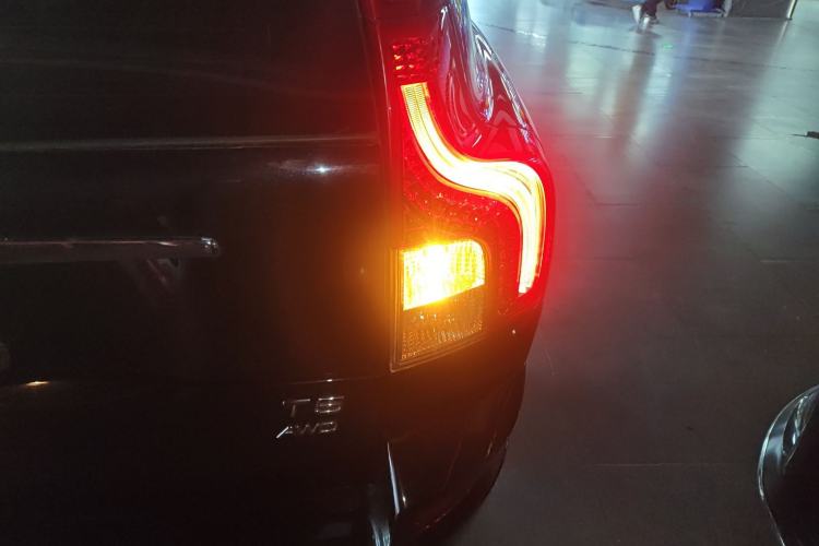 Used Volvo XC Classic 2014 T5 Luxury Edition Exterior 6