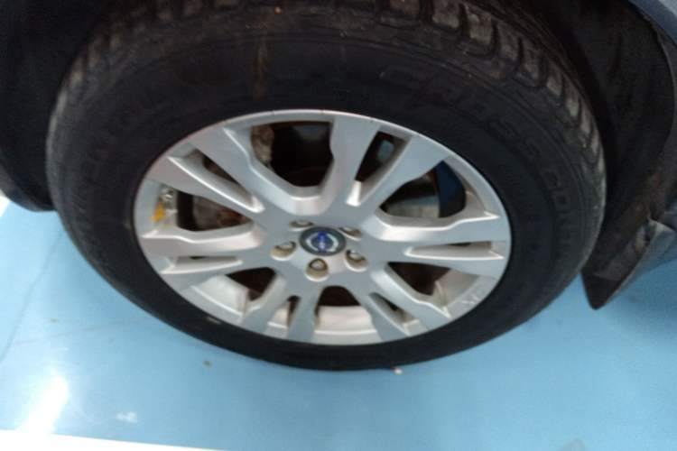 Used Volvo XC Classic 2014 T5 Luxury Edition Exterior 7