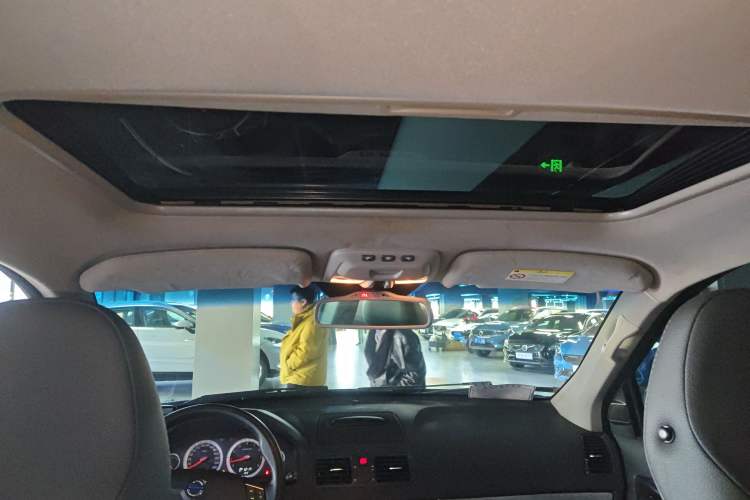 Used Volvo XC Classic 2014 T5 Luxury Edition Headliner