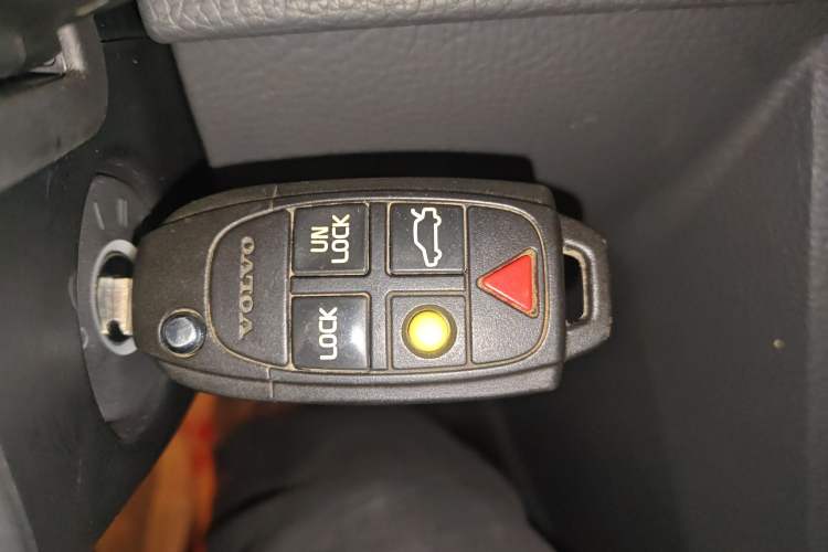 Used Volvo XC Classic 2014 T5 Luxury Edition Interior 1