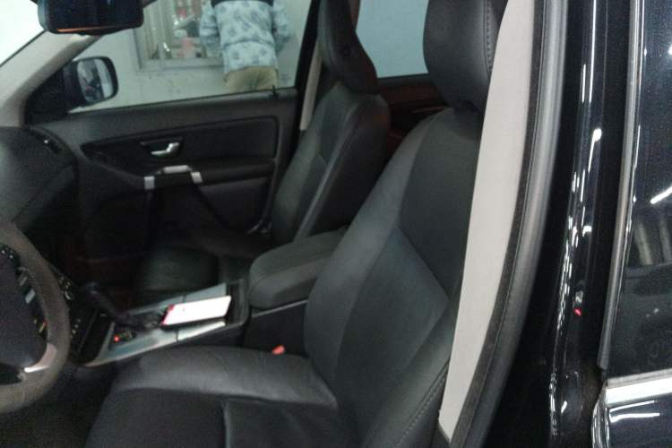Used Volvo XC Classic 2014 T5 Luxury Edition Left Front Seat