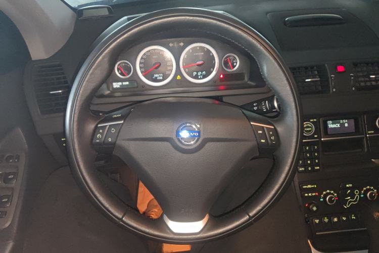 Used Volvo XC Classic 2014 T5 Luxury Edition Steering Wheel