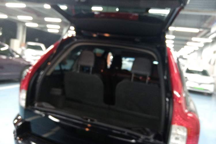 Used Volvo XC Classic 2014 T5 Luxury Edition Trunk