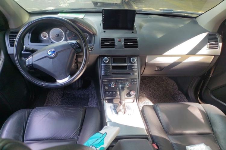 Used Volvo XC Classic 2014 T5 Luxury Edition Center Console