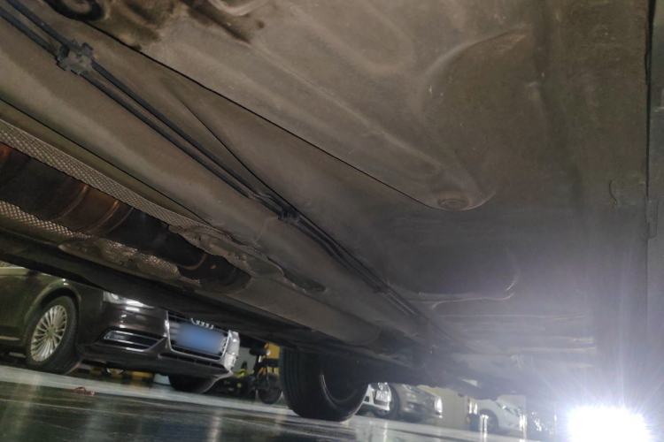 Used Volvo XC Classic 2014 T5 Luxury Edition Chassis Front Left