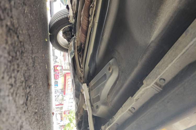 Used Volvo XC Classic 2014 T5 Luxury Edition Chassis Front Right