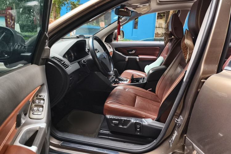Used Volvo XC Classic 2014 T5 Executive Edition Driver Seat