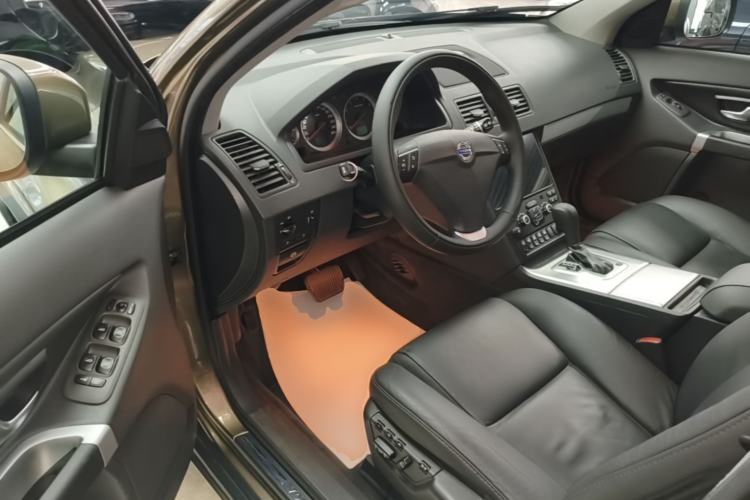 Used Volvo XC Classic 2014 T5 Luxury Edition Driver Seat