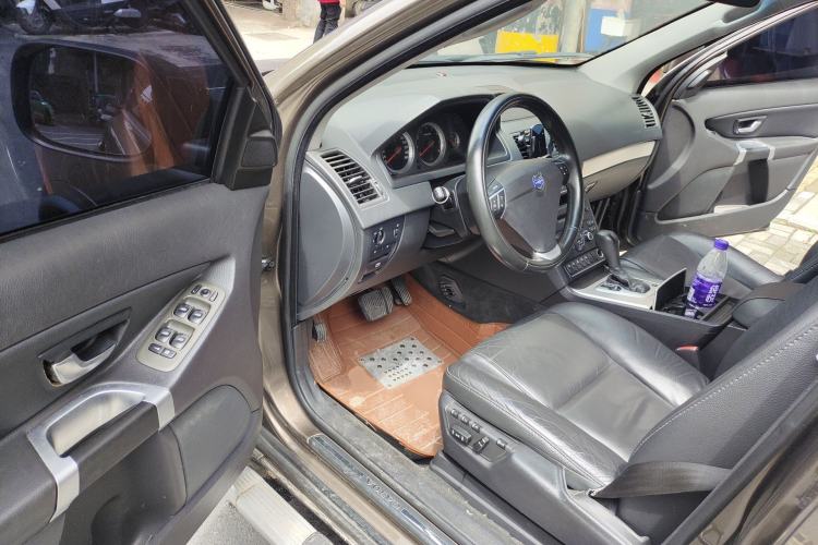 Used Volvo XC Classic 2014 T5 Luxury Edition Driver Seat