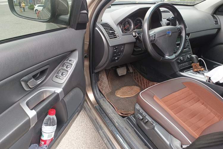Used Volvo XC Classic 2014 T5 Luxury Edition Driver Seat