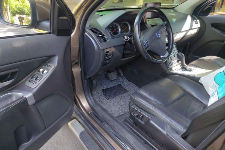 Used Volvo XC Classic 2014 T5 Luxury Edition Driver Seat