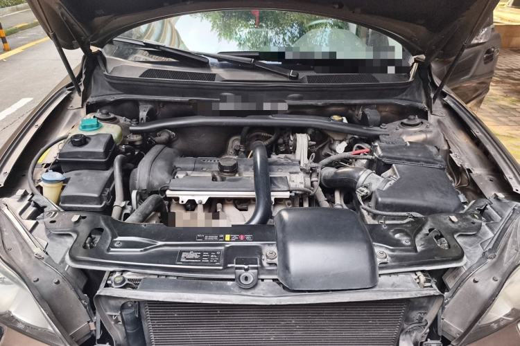 Used Volvo XC Classic 2014 T5 Executive Edition Engine Bay
