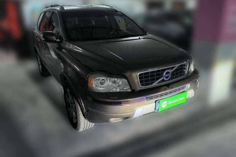 Used Volvo XC Classic 2014 T5 Luxury Edition Front Right 45 Deg