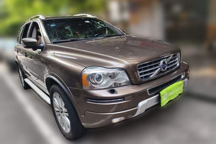 Used Volvo XC Classic 2014 T5 Executive Edition Front Right 45 Deg