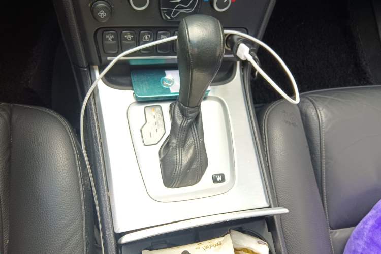Used Volvo XC Classic 2014 T5 Luxury Edition Gear Lever