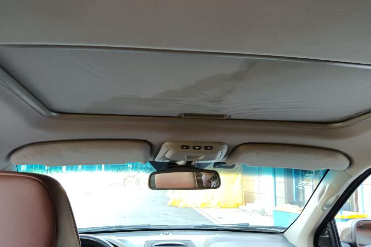 Used Volvo XC Classic 2014 T5 Executive Edition Headliner