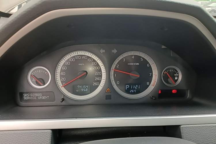 Used Volvo XC Classic 2014 T5 Luxury Edition Instrument Cluster