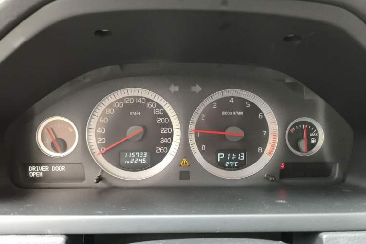 Used Volvo XC Classic 2014 T5 Luxury Edition Instrument Cluster