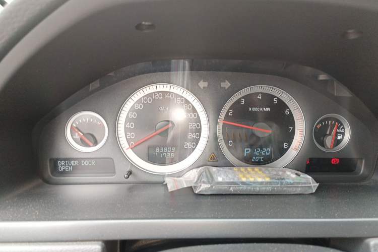 Used Volvo XC Classic 2014 T5 Luxury Edition Instrument Cluster