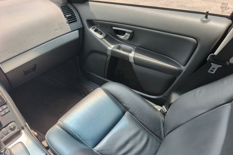 Used Volvo XC Classic 2014 T5 Luxury Edition Interior 3