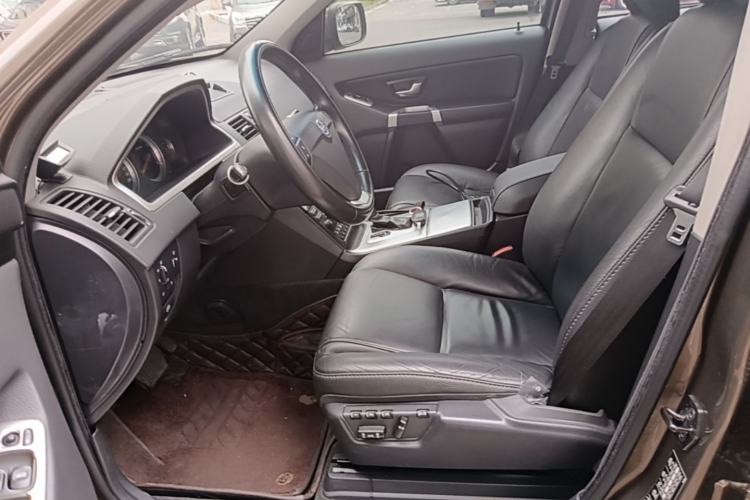 Used Volvo XC Classic 2014 T5 Luxury Edition Left Front Seat