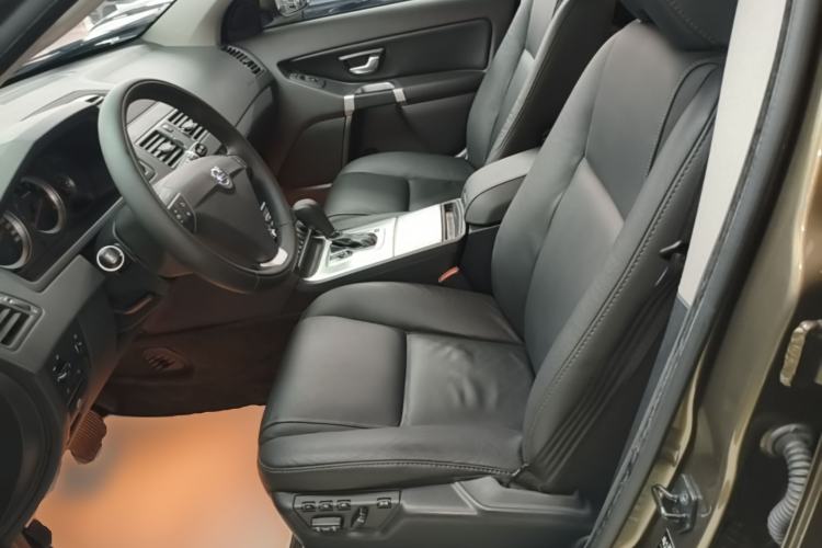 Used Volvo XC Classic 2014 T5 Luxury Edition Left Front Seat