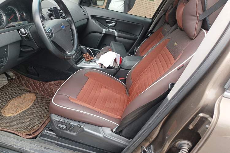 Used Volvo XC Classic 2014 T5 Luxury Edition Left Front Seat