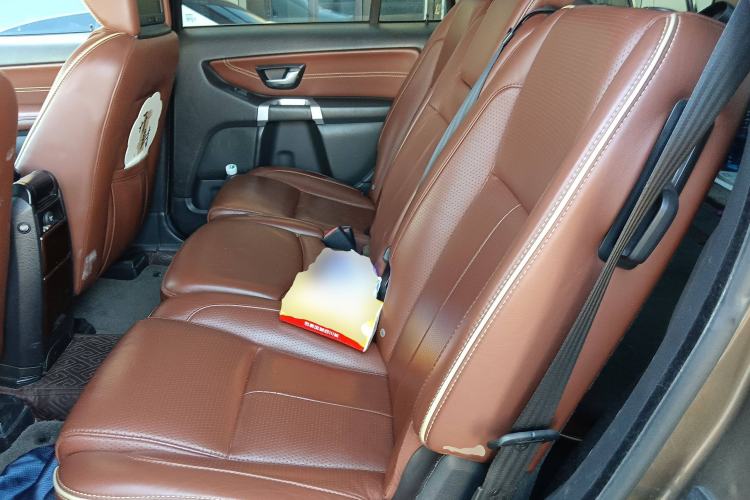 Used Volvo XC Classic 2014 T5 Executive Edition Left Rear Seat