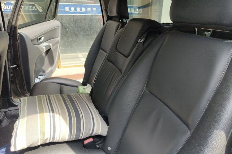 Used Volvo XC Classic 2014 T5 Luxury Edition Left Rear Seat