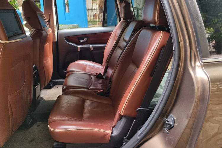 Used Volvo XC Classic 2014 T5 Executive Edition Left Rear Seat