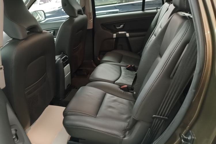 Used Volvo XC Classic 2014 T5 Luxury Edition Left Rear Seat
